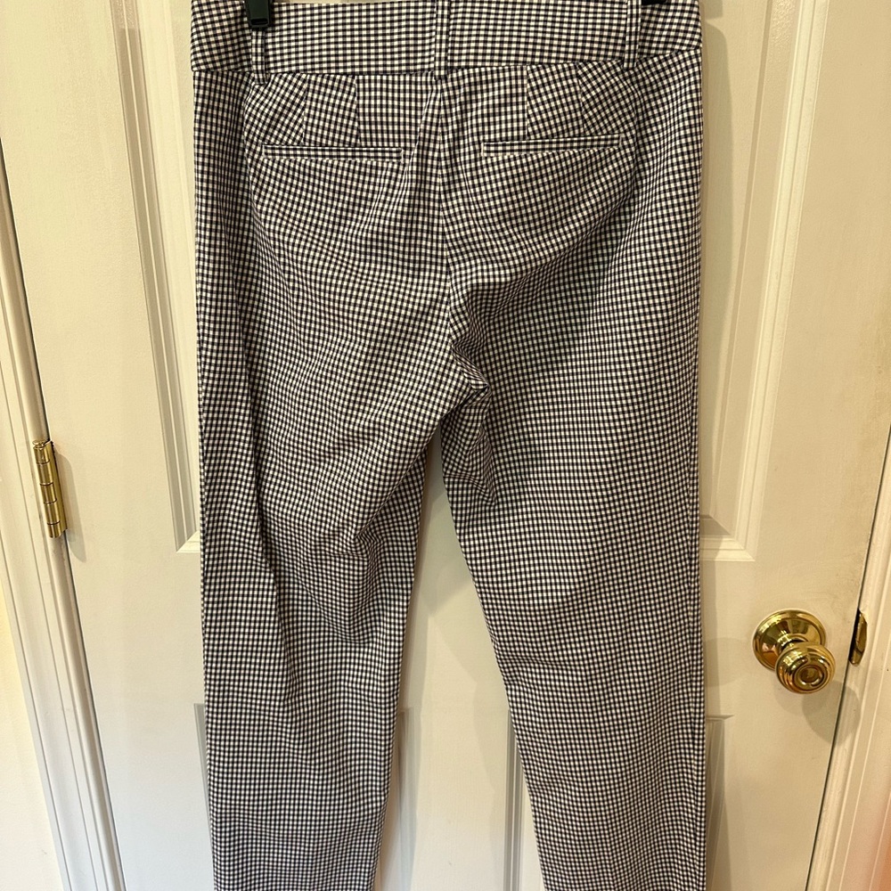 Women's Talbots Capris - Picture 2 of 5